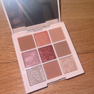 9 piece eyeshadow palette